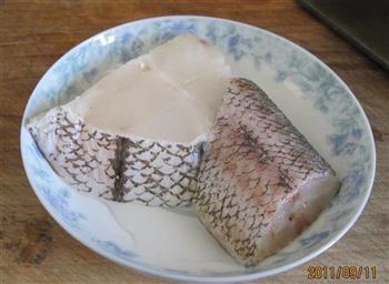蒜香煎鳕鱼的做法步骤1
