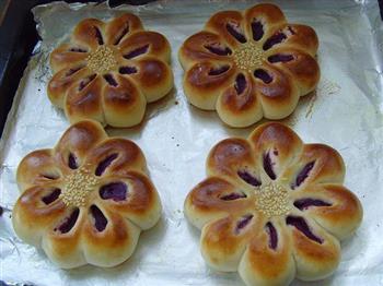 紫薯花朵面包的做法图解11