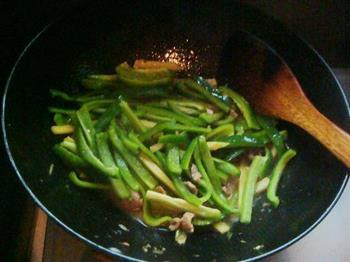 土豆青椒炒肉的做法步骤10