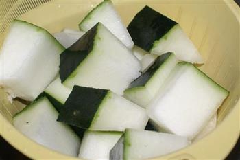 干贝冬瓜薏米扇骨汤的做法步骤2