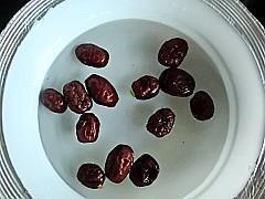 莲子红枣豆浆的做法步骤3