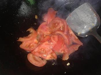 番茄鸡蛋捞烩面的做法步骤3