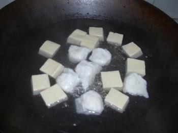 鱼丸冻豆腐汤的做法步骤3