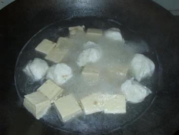 鱼丸冻豆腐汤的做法步骤4