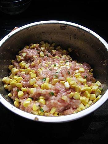 猪肉玉米饺子的做法步骤7