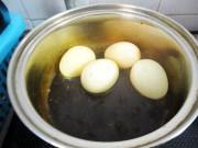 卤蛋的做法步骤5