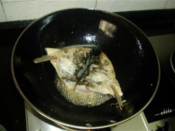 鱼头豆腐汤的做法步骤2
