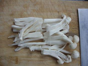冬瓜条煸海鲜菇的做法图解4