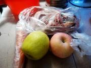 苹果梨猪骨汤的做法步骤1