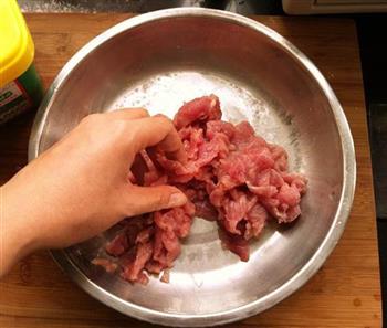 麻辣水煮肉片的做法图解2