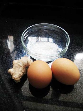 姜汁炖鸡蛋的做法步骤1