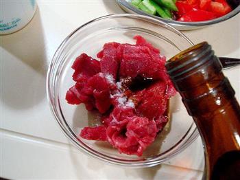 蚝油黑椒炒牛肉的做法步骤1