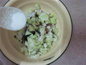 木耳西葫芦瘦肉汤的做法步骤3