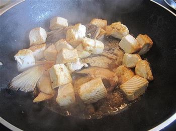 豆腐焖三文鱼头的做法图解9