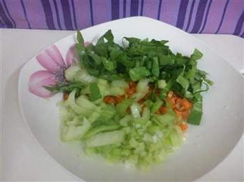 蔬菜炒饭的做法步骤2