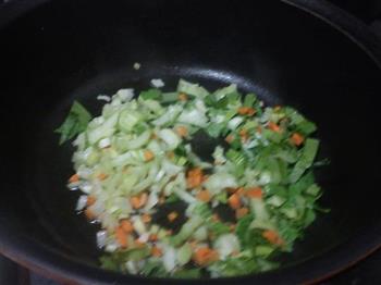 蔬菜炒饭的做法步骤3