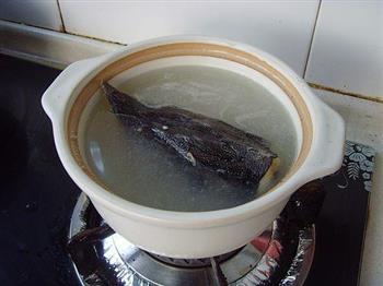 鲟鱼头汤的做法步骤5