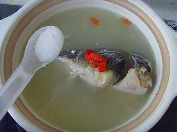鲟鱼头汤的做法图解6