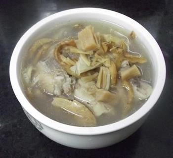 什锦海味猪骨汤的做法步骤5