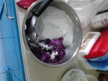 紫薯奶香糯米饼的做法步骤3