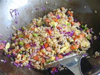 紫甘兰炒米饭的做法步骤12