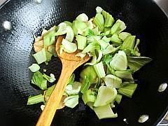 青菜烧油面筋的做法图解10