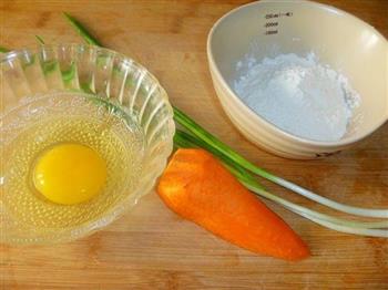 胡萝卜鸡蛋卷饼的做法步骤1