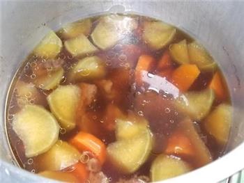 罗汉果煲猪骨汤的做法步骤5