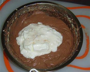 酸奶巧克力蛋糕的做法步骤9
