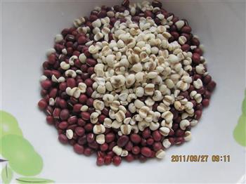 红豆薏米地瓜粥的做法步骤1