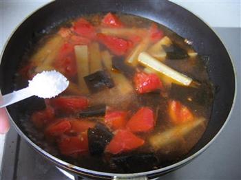 土豆番茄海带汤的做法图解7