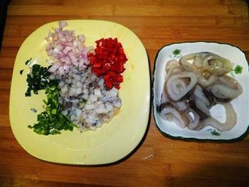韩式鱿鱼蔬菜饼的做法步骤1