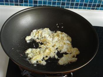 经典蛋炒饭的做法步骤2