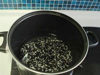 紫米燕麦粥的做法图解1