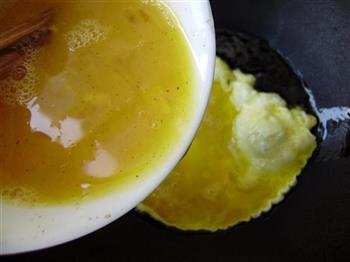 圆葱青椒炒鸡蛋的做法步骤3