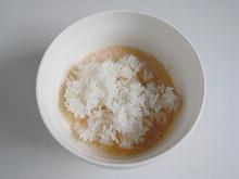 米饭鸡蛋饼的做法步骤3