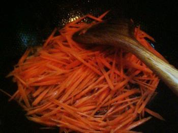 青椒胡萝卜炒肉丝的做法步骤9