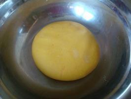 南瓜卷饼的做法步骤3