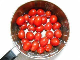 红酒樱桃番茄果的做法图解2