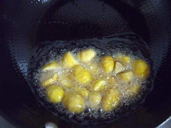 板栗烧鸡饭的做法步骤2