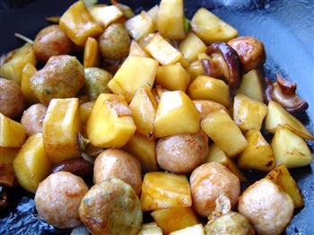 土豆炖肉丸的做法步骤6