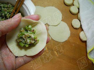 蛇豆香菇肉饺的做法步骤7