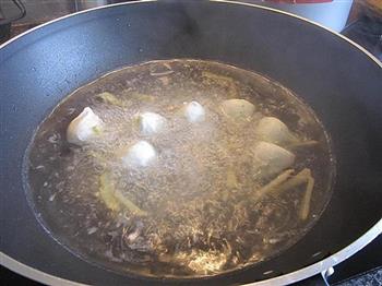 紫背菜鱼包蛋的做法图解3
