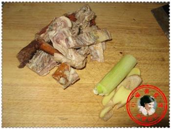 竹荪煲鸭汤的做法步骤2