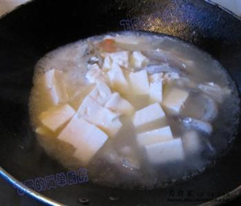龙鱼豆腐汤的做法步骤6