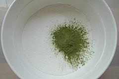 绿茶豆沙汤圆的做法图解2