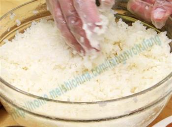金沙甜粟米里卷的做法步骤1