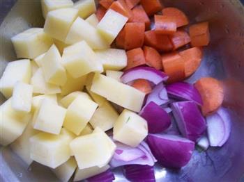 咖喱土豆拌饭的做法步骤2