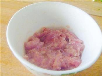 螺旋藻豆芽肉片汤的做法步骤2