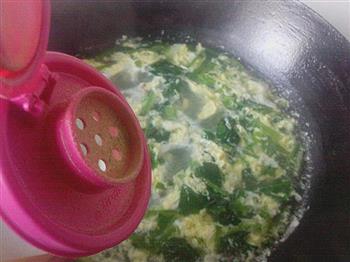 菠菜蛋花汤的做法步骤7